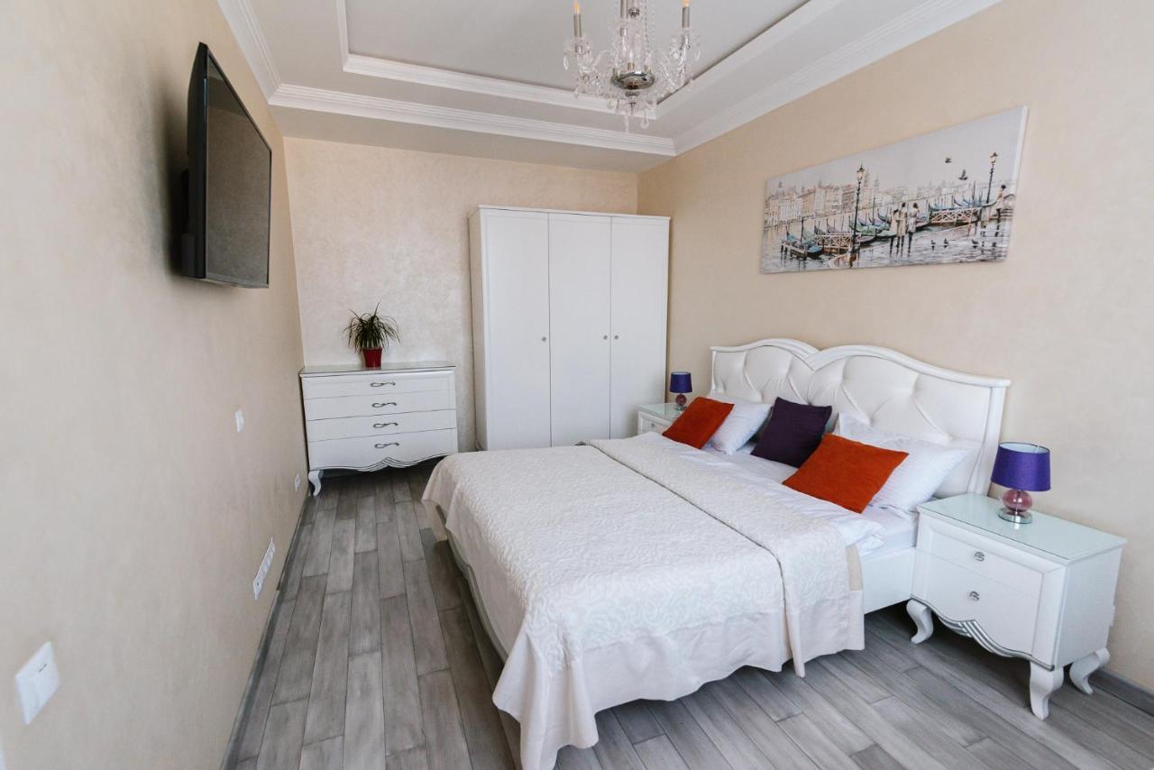Luxury For Business & Pleasure Royal 3 Apartment Киев Екстериор снимка