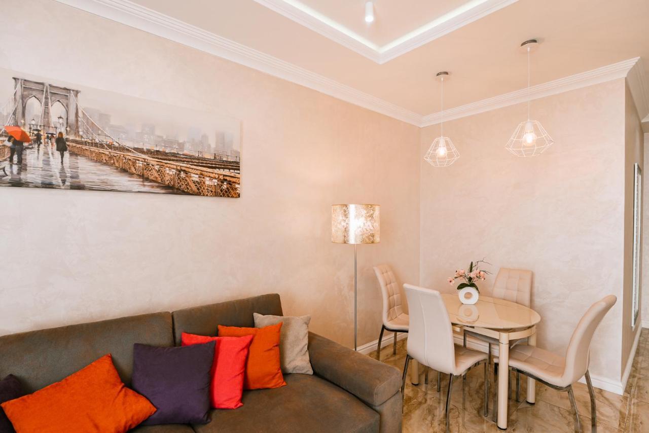Luxury For Business & Pleasure Royal 3 Apartment Киев Екстериор снимка